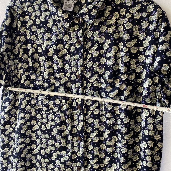 B.Bronson set of 2 button down tops size L - Picture 14 of 16